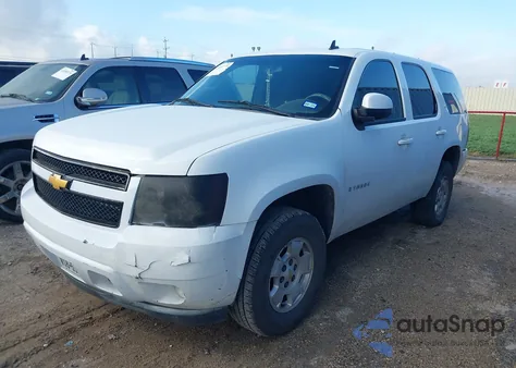 2008 Chevrolet Tahoe Lt z USA, uszkodzony, nr VIN 1GNFC13J18R214344